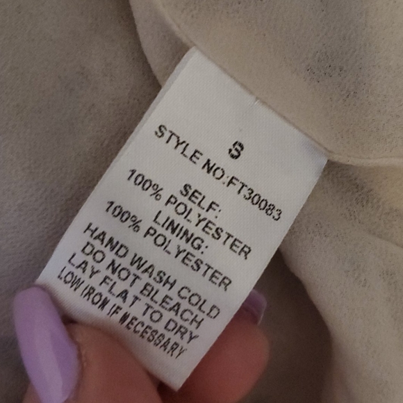 Crop top - Picture 7 of 8